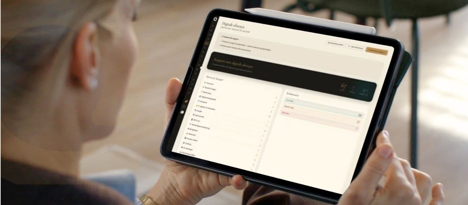 Ejerblik digital due diligence-rapport vist på iPad